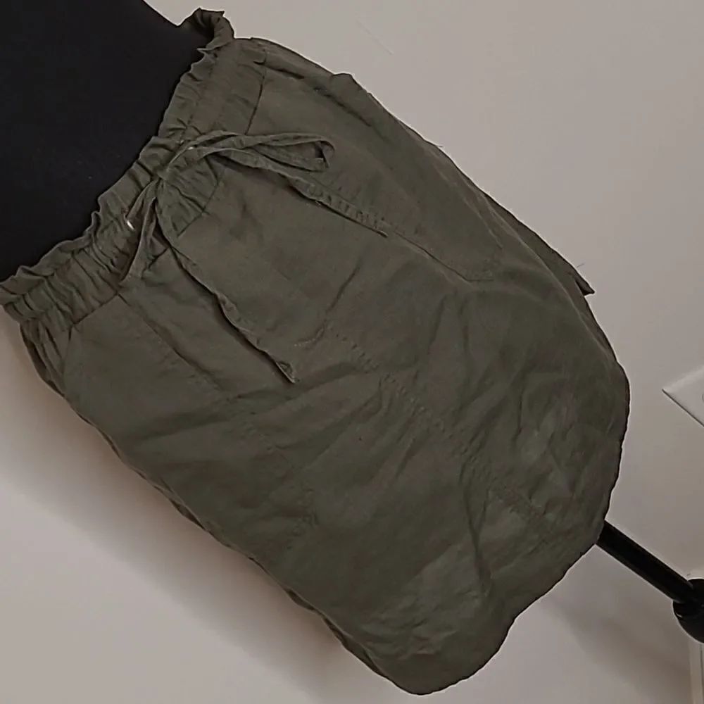 Willi Smith sz 2 linen cotton blend skirt, drab olive green